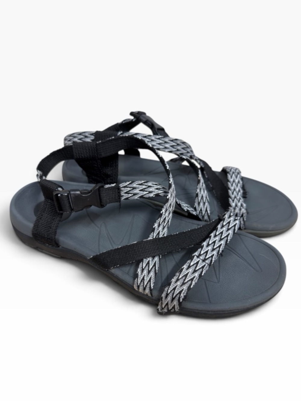 Vionic Black White Strappy Sport Sandals Comfort Walking Shoes Approx Size 6.5/7